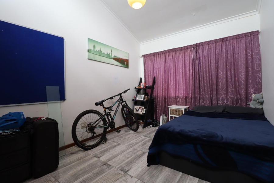 5 Bedroom Property for Sale in Kabega Park Eastern Cape